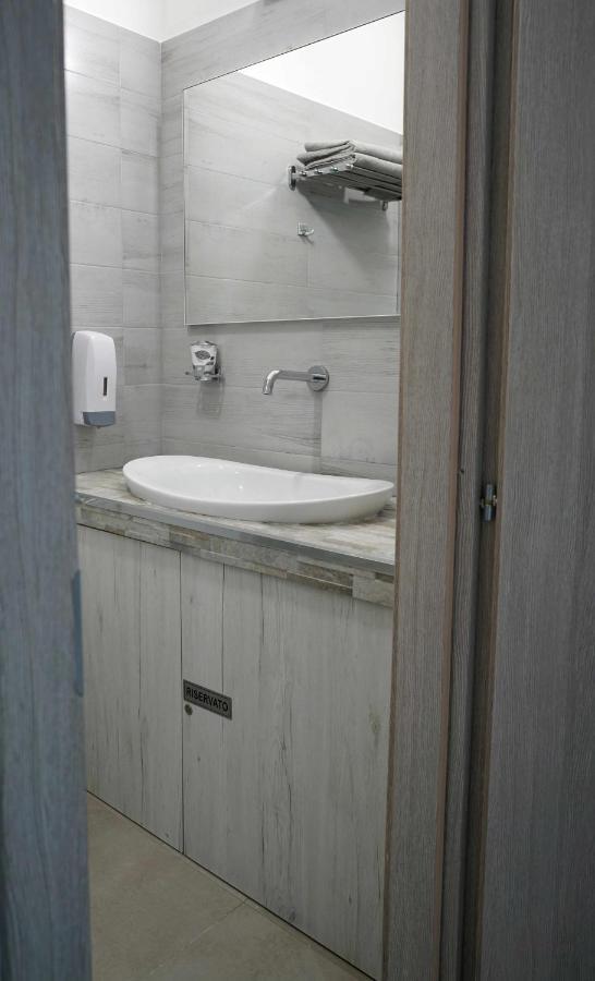 Nitto House Hotel Bari Luaran gambar